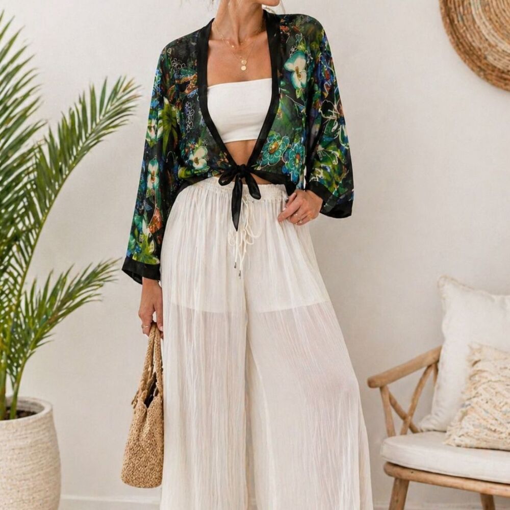 Chico’s 100% Silk Kimono Jacket Tropical Bird Print Tie Front Size Small Resort